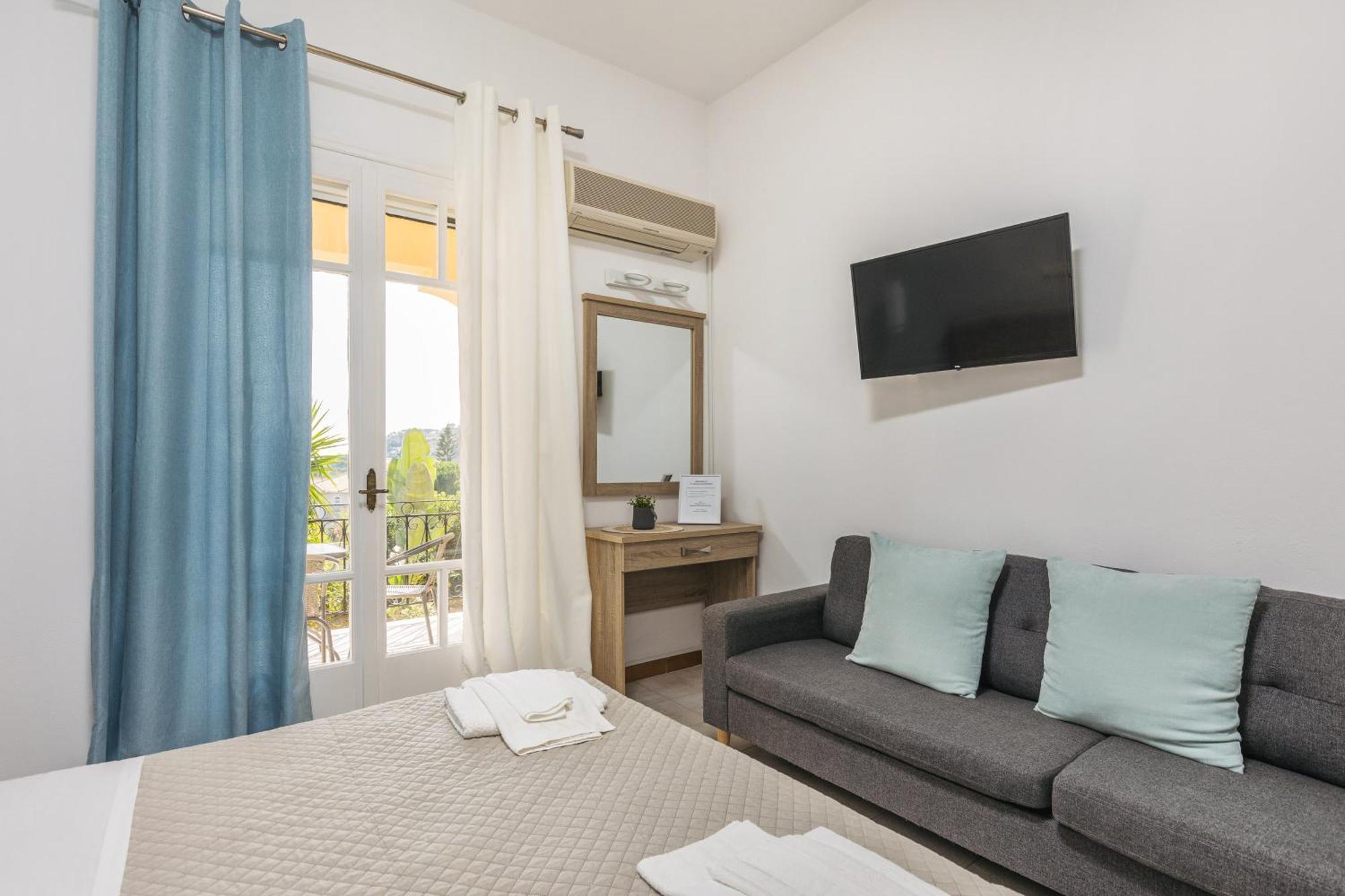 P Koklas Apartments Zakynthos Town Ngoại thất bức ảnh